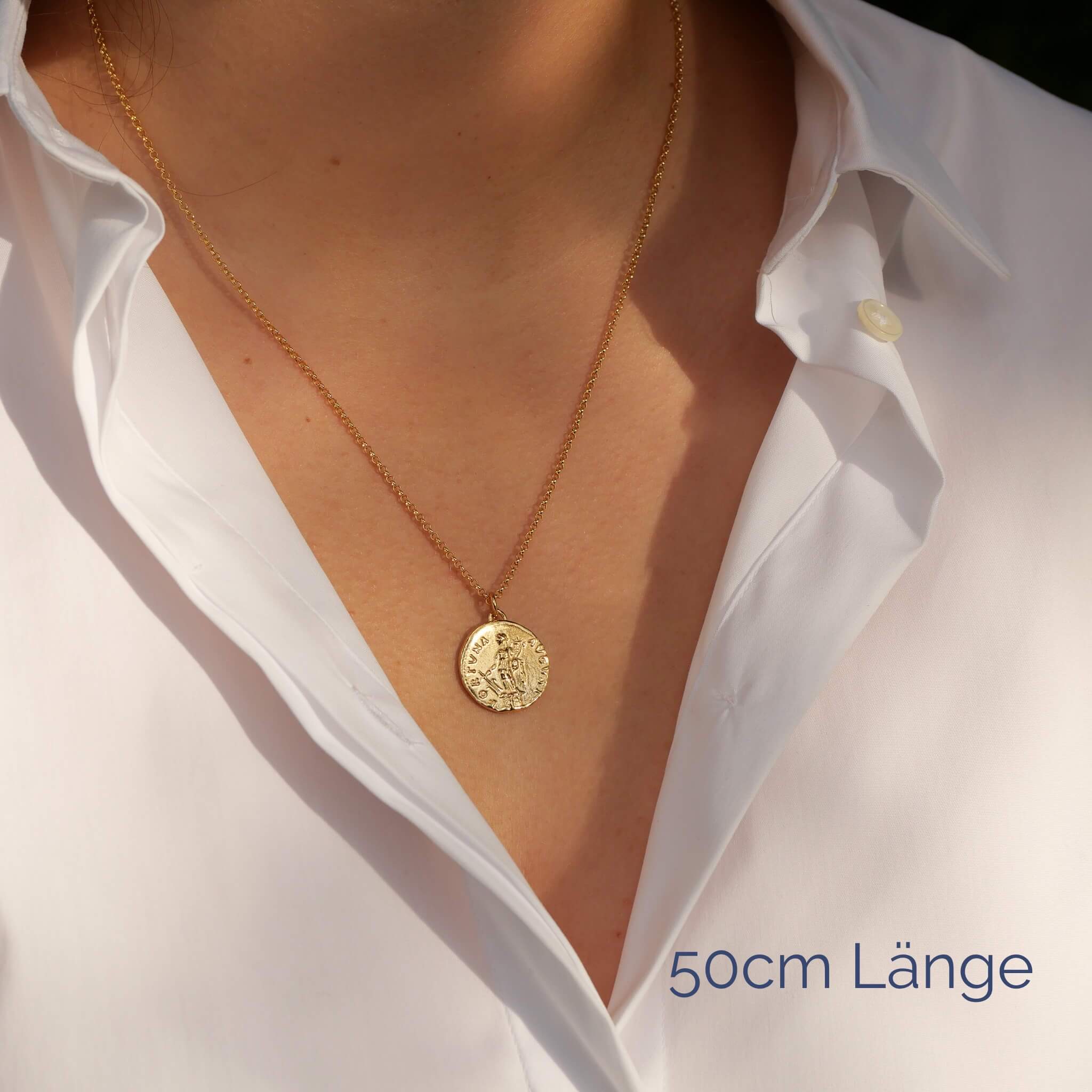 Kette Fortuna, der Göttin des Glücks aus 925 Sterling Silber, mit 18K gold vermeil vergoldeter Talisman, Kette mit antik inspirierter Münze, 50cm Länge - True Nuggets of love