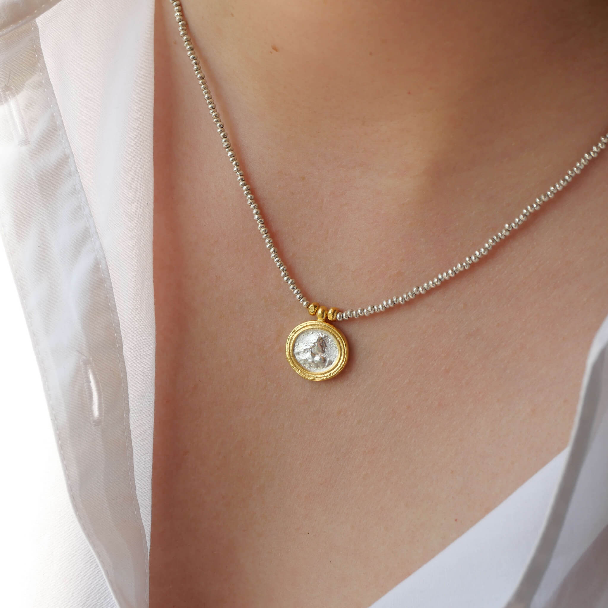 Kette Apollon aus 925er Silber mit antiker Gemme , der Gott des Frühlings und des Lichts - True Nuggets of Love