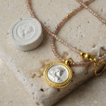 Kette Apollon aus echtem taupefarbenem Zirkon mit Replik einer antiken Gemme um 1800 in bicolor aus 925er Silber mit Hartvergoldung - True Nuggets of Love
