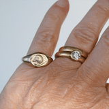Leona Löwenkopf Motiv Ring mit Münzabruck einer antiken Münze um 511 v.Chr.  - motiv von True Nuggets aus 585er Gelbgold auch am kleinen Finger schön.