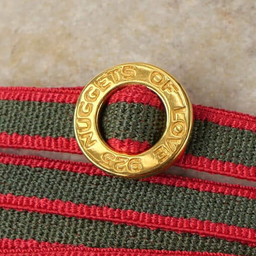 Armband khaki mit rot mit Verschluss aus 18K gold vermeil vergoldet - True Nuggets of Love