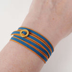 Personalisierbares Armband petrol mit orange mit Verschluss aus 18K gold vermeil  - True Nuggets of Love