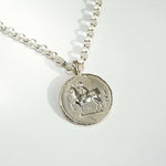  Halskette Delfin, Rückseite; Reiter auf Pferd, antike Münze; aus Sterling SilberKettenlänge 50cm - True Nuggets of love