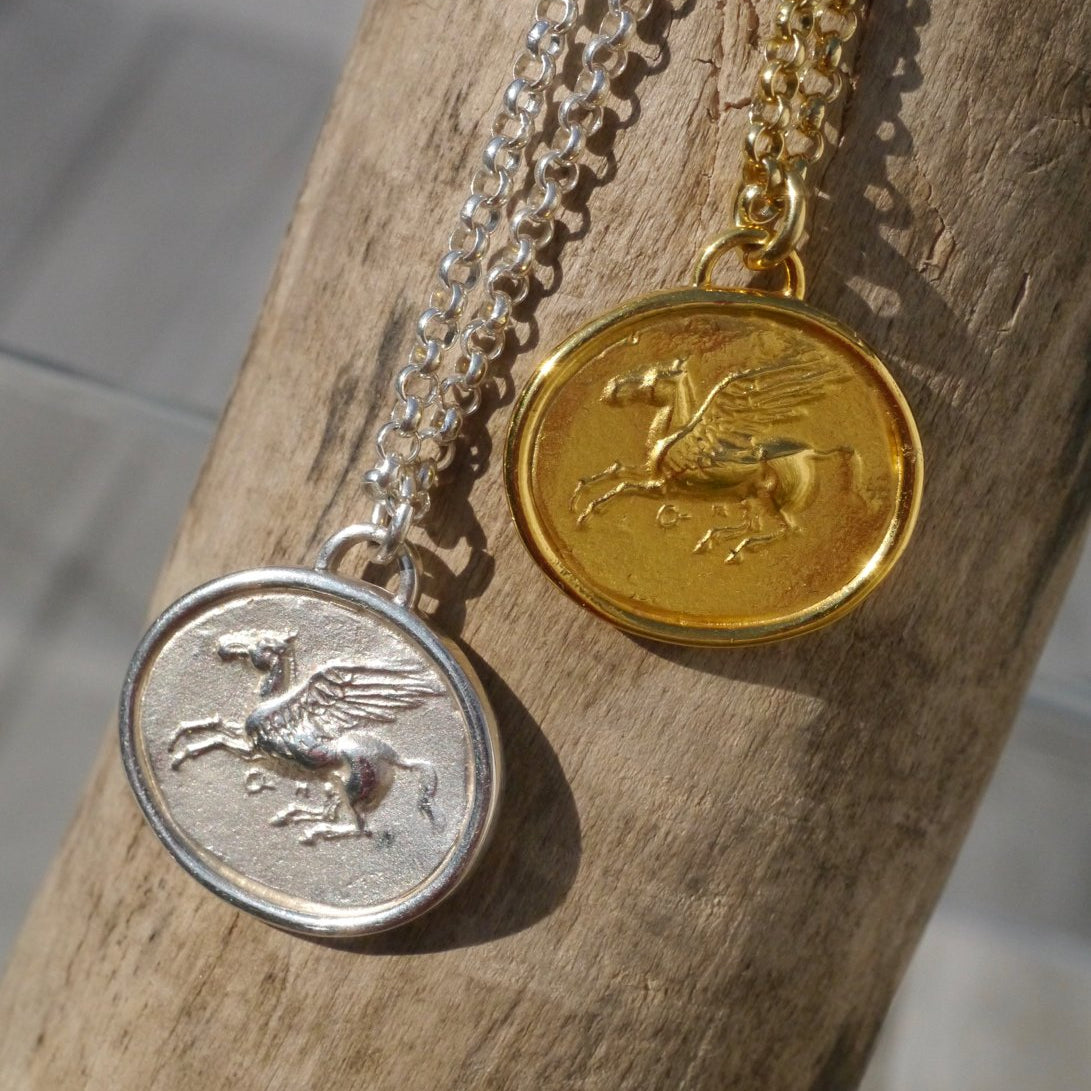 Kette Pegasus aus 925er Silber und aus 925er Silber vergoldet - True Nuggets of Love