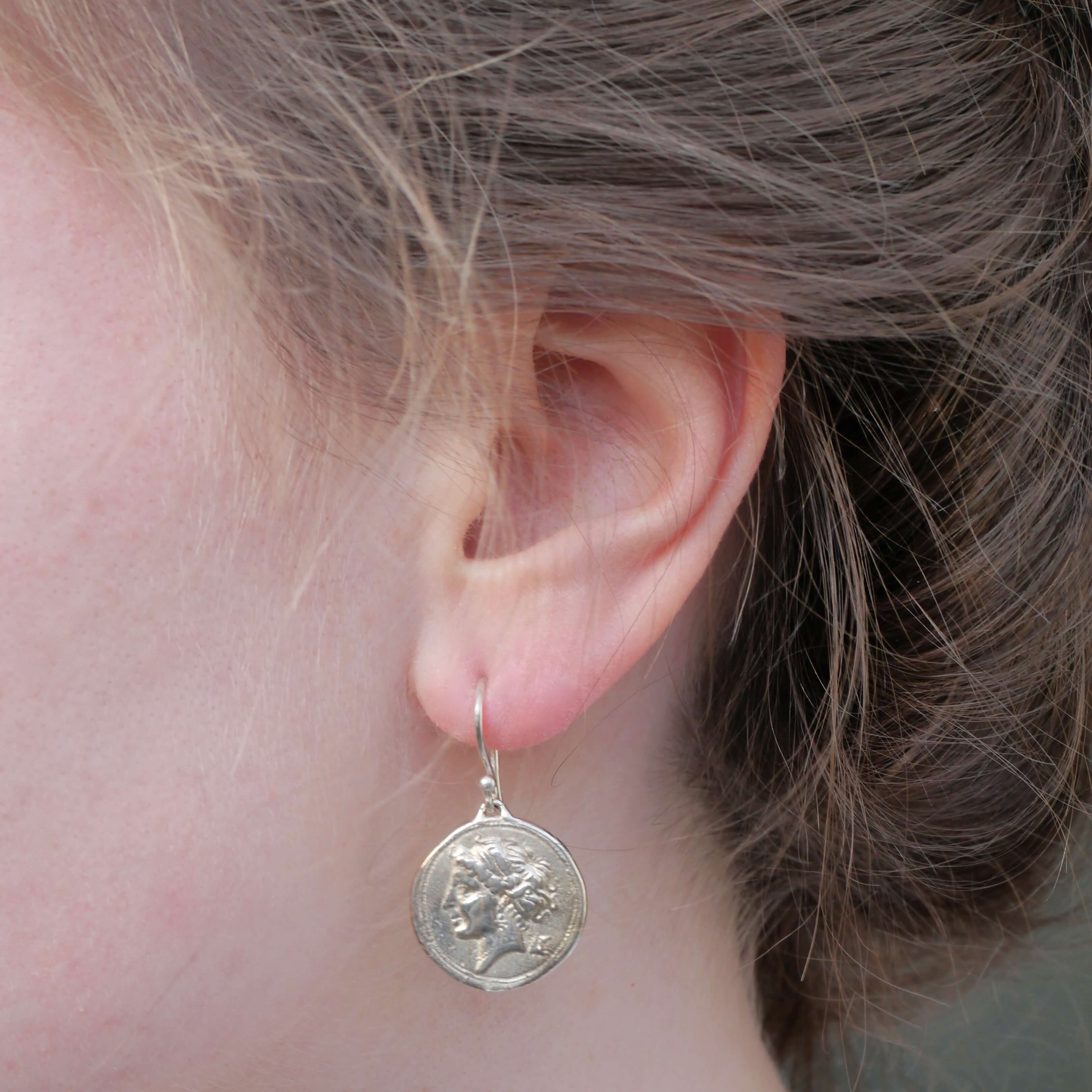 Ohrringe mit Münzen Chiara aus 925er Silber - True Nuggets of Love